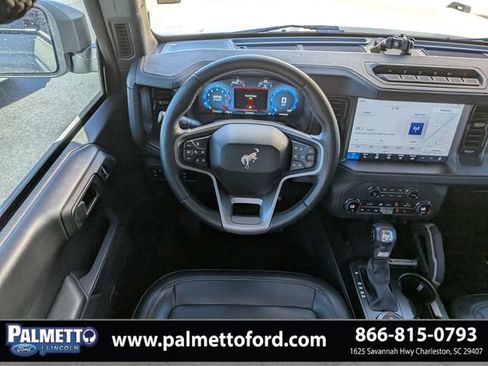 Used 2025 Ford Bronco Badlands AWD/4WD image 16
