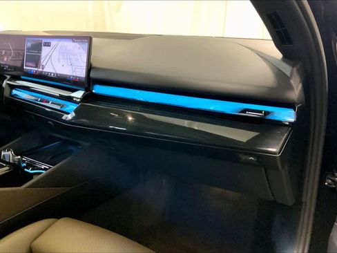 Certified 2024 BMW 540i xDrive 540i xDrive image 35