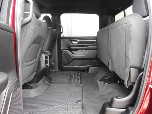 Used 2024 RAM 1500 Big Horn AWD/4WD image 15