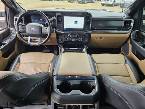 Used 2023 Ford F250 Lariat w/ Chrome Package image 8