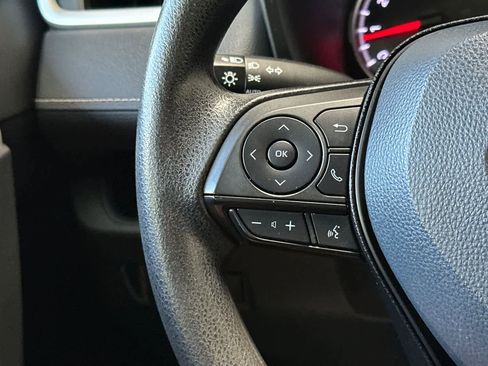 Used 2022 Toyota RAV4 XLE image 26