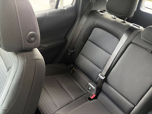 Used 2025 Chevrolet Equinox LT FWD image 40