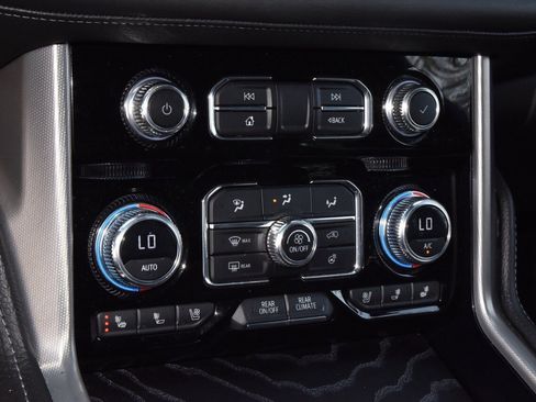 Used 2023 GMC Yukon XL Denali w/ Denali Reserve Package image 33