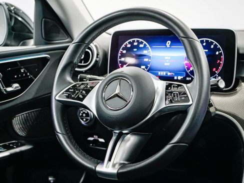 Used 2025 Mercedes-Benz C 300 Sedan image 15