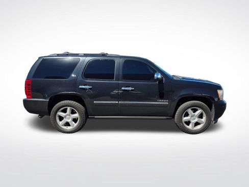 Used 2011 Chevrolet Tahoe LTZ AWD/4WD image 5