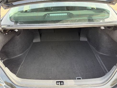 Used 2025 Toyota Camry LE image 32