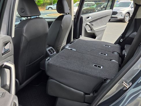 Certified 2023 Volkswagen Tiguan SE image 64