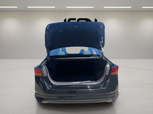 Used 2024 Nissan Altima 2.5 SV FWD image 9