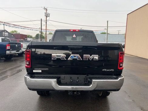 Used 2025 RAM 2500 Big Horn AWD/4WD image 9