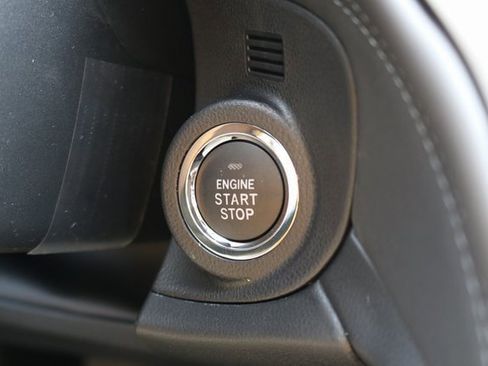 Used 2025 Subaru Outback Premium w/ Popular Package #1A image 38