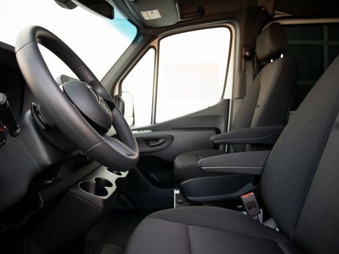 New 2025 Mercedes-Benz Sprinter 144 Cargo image 13