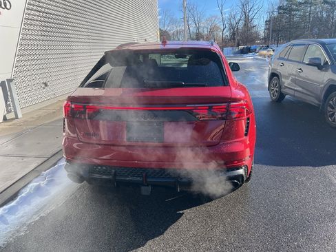 Used 2025 Audi RS Q8 performance image 31