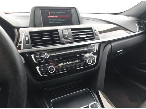 Used 2018 BMW 330i Sedan image 14