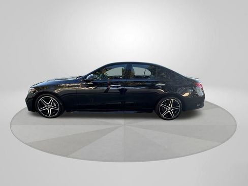 Used 2025 Mercedes-Benz C 300 4MATIC Sedan image 4