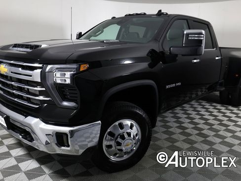 Used 2025 Chevrolet Silverado 3500 LTZ image 1
