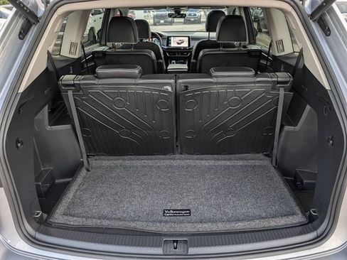 Used 2025 Volkswagen Atlas SEL Premium R-Line AWD/4WD image 28