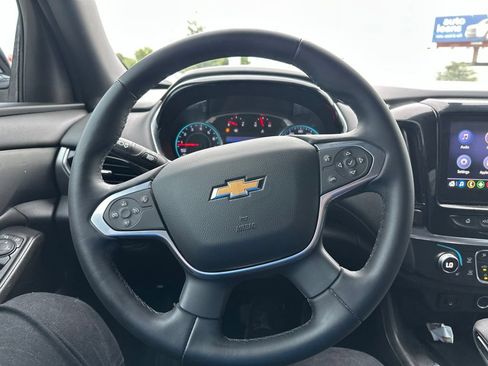 Used 2023 Chevrolet Traverse LT FWD image 27