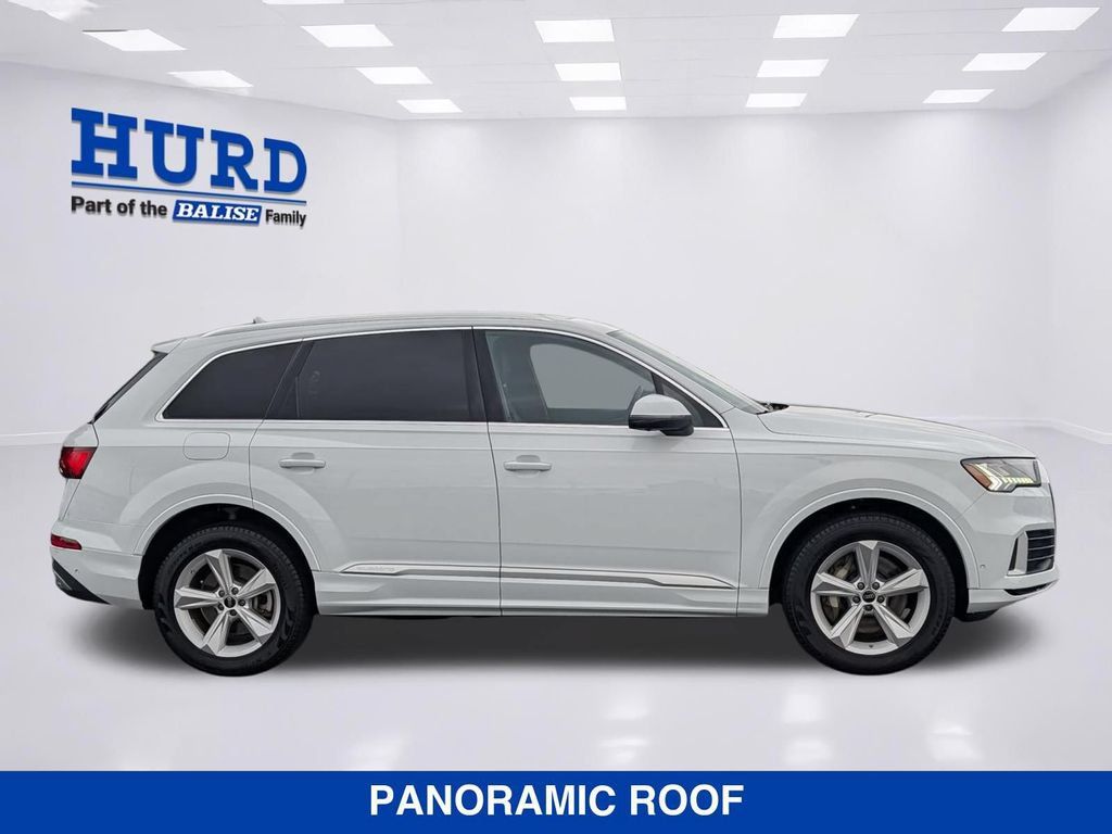 Used 2023 Audi Q7 2.0T Premium Plus w/ Premium Plus Package AWD/4WD image 2