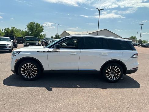 Used 2023 Lincoln Aviator AWD w/ Premium Package image 37