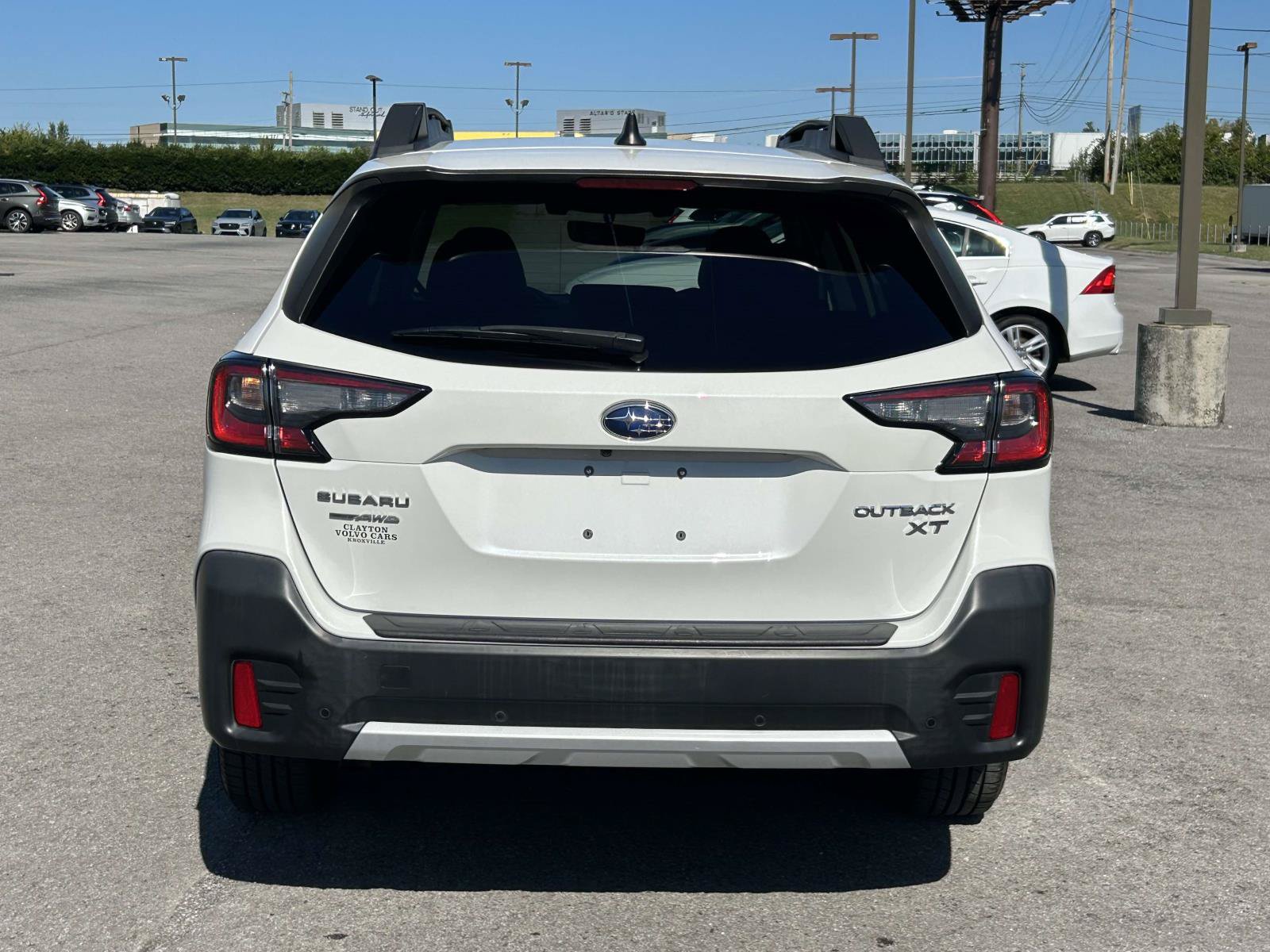 Used 2022 Subaru Outback Limited XT AWD/4WD image 6