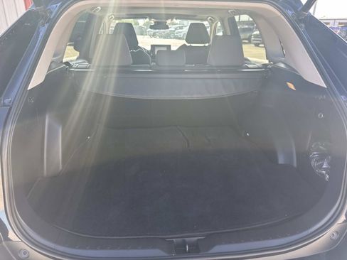 Used 2021 Toyota RAV4 XLE image 8