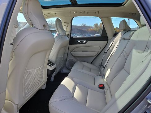 New 2026 Volvo XC60 B5 Ultra w/ Protection Package Premier image 8