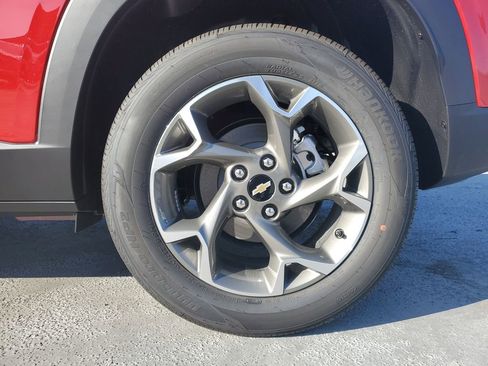 New 2026 Chevrolet Trax LT image 5