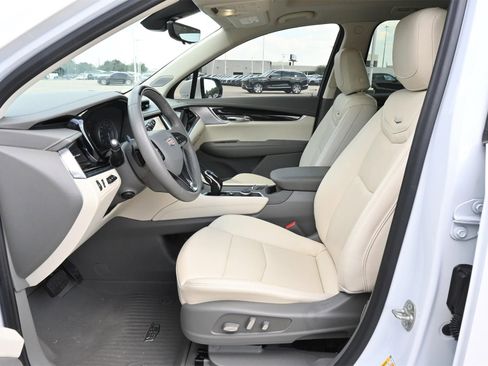 New 2025 Cadillac XT6 Premium Luxury w/ Technology Package image 18