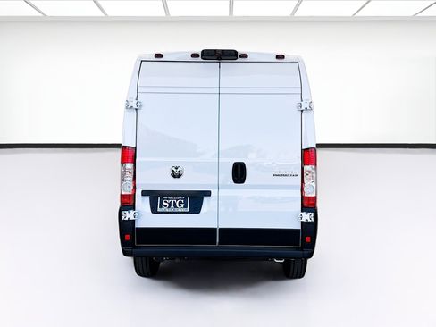 Used 2025 RAM ProMaster 2500 w/ Convenience Group FWD image 5