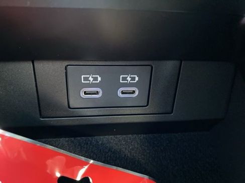 New 2025 Toyota Prius Plug-In Hybrid FWD image 53