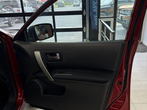 Used 2013 Nissan Rogue S AWD/4WD image 19