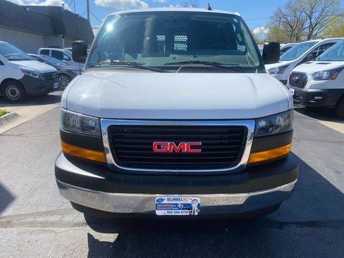 Used 2024 GMC Savana 2500 w/ Driver Convenience Package RWD image 2