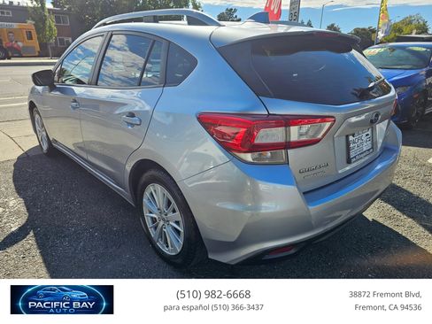 Used 2018 Subaru Impreza 2.0i Premium w/ Popular Package #2 AWD/4WD image 5