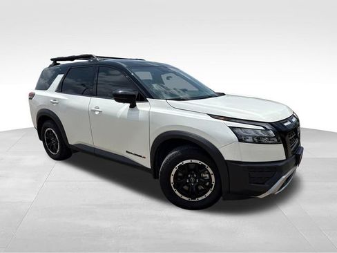 Certified 2024 Nissan Pathfinder Rock Creek AWD/4WD image 1