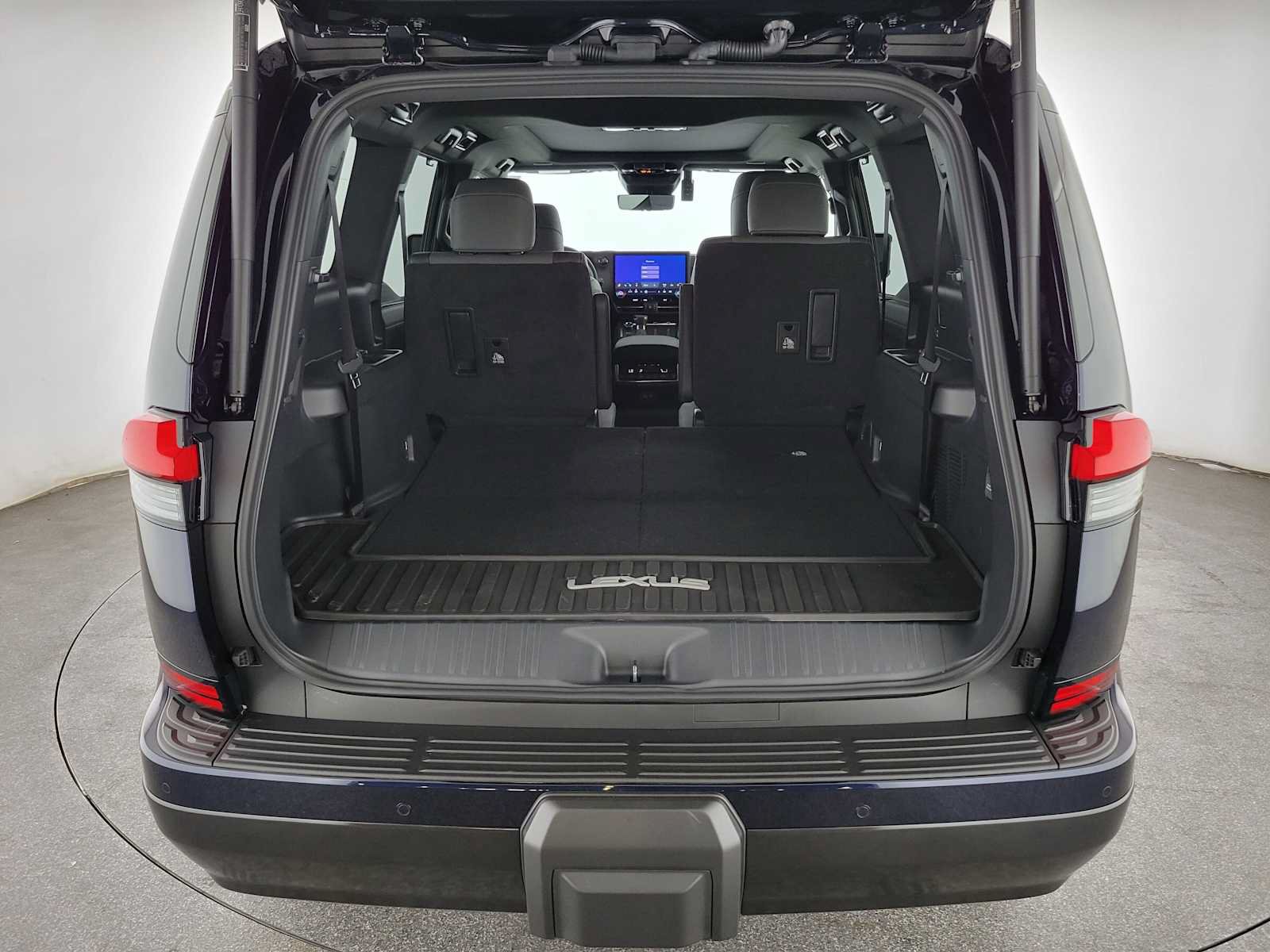 Used 2026 Lexus GX 550 w/ Cold Area Package AWD/4WD image 16