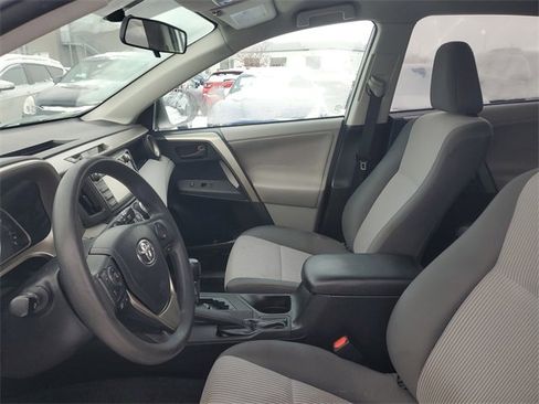 Used 2013 Toyota RAV4 LE image 11