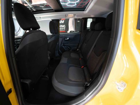 Used 2023 Jeep Renegade Latitude w/ Sun/Sound Group image 23