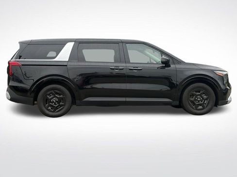 Certified 2026 Kia Carnival FWD image 31