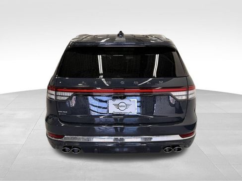 Used 2025 Lincoln Aviator Black Label AWD/4WD image 4