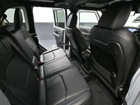 Used 2024 Jeep Wrangler Unlimited Rubicon 4xe AWD/4WD image 45