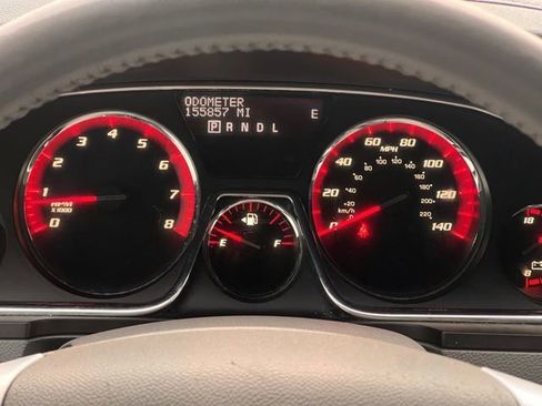 Used 2015 GMC Acadia SLT image 14