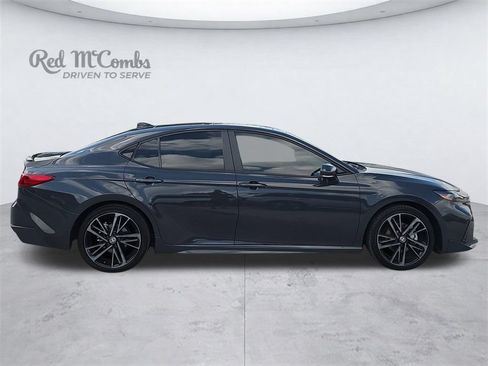 Used 2025 Toyota Camry XSE FWD image 8