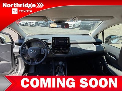 Used 2021 Toyota Corolla LE w/ Carpet Mat Package (TMS) FWD image 8