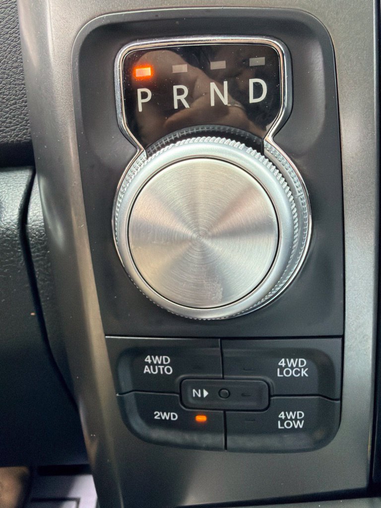 Used 2018 RAM 1500 Sport w/ Hydro Blue Sport Package AWD/4WD image 25