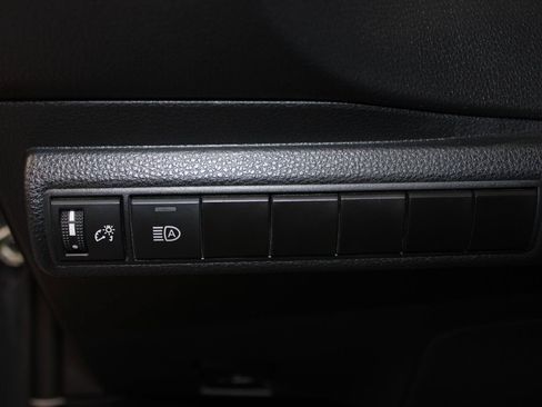 Used 2024 Toyota Corolla SE w/ SE Premium Package FWD image 18