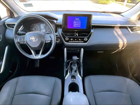 Used 2023 Toyota Corolla Cross LE image 21