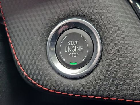 New 2026 Chevrolet Equinox RS w/ Convenience Package III FWD image 31