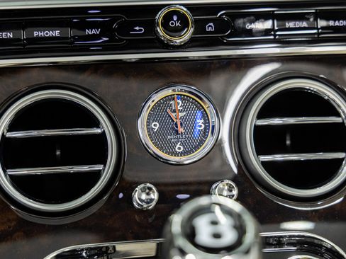 New 2026 Bentley Continental GTC AWD/4WD image 40