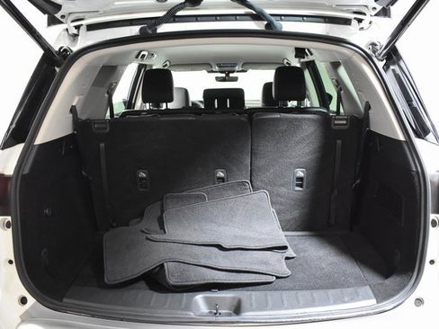 Certified 2024 Nissan Pathfinder SL image 32