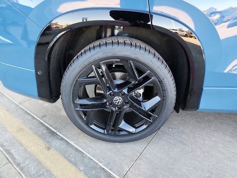 New 2026 Volkswagen Tiguan SE R-Line image 9